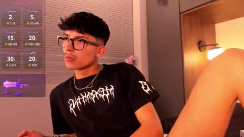 Snapshot of tim__fox chatting on 10.10.25 Tim Fox online show from 10.10.25