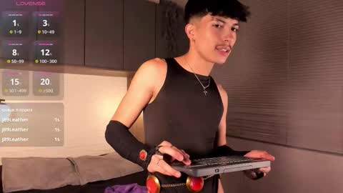 Snapshot of tim__fox chatting on 10.11.25 Tim Fox online show from 10.11.25