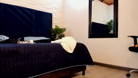 Snapshot of tim__fox chatting on 10.12.25 Tim Fox online show from 10.12.25