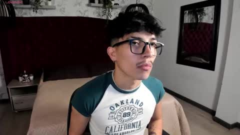 Snapshot of tim__fox chatting on 10.14.25 Tim Fox online show from 10.14.25