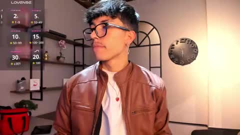 Snapshot of tim__fox chatting on 10.27.25 Tim Fox online show from 10.27.25