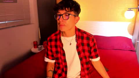 Snapshot of tim__fox chatting on 10.28.25 Tim Fox online show from 10.28.25