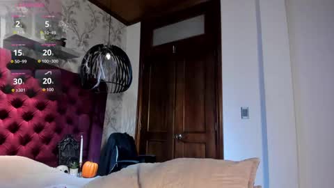 Snapshot of tim__fox chatting on 10.29.25 Tim Fox online show from 10.29.25