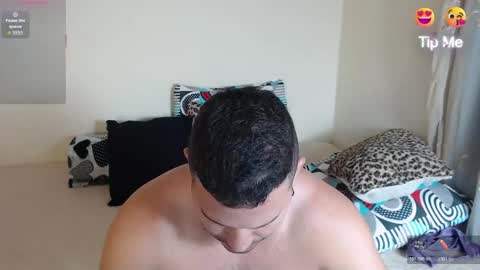 Snapshot of tim_and_sam chatting on 11.04.25 Timothy and Santy online show from 11.04.25