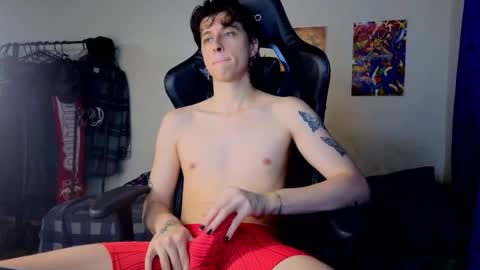 Snapshot of timmyhotmilk chatting on 11.02.25 timmy independent model help me reach 50 thumbs up pls online show from 11.02.25