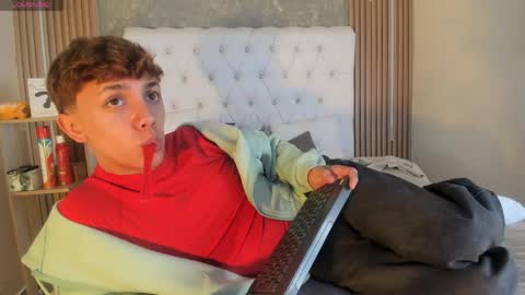 Snapshot of timothy_ross chatting on 04.24.26 Timothy 21 years old online show from 04.24.26