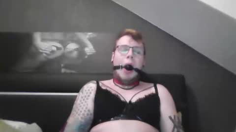 Snapshot of timsubmissive chatting on 12.26.24 timsubmissive online show from 12.26.24