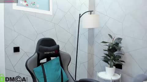 Stella online show from 02.11.26