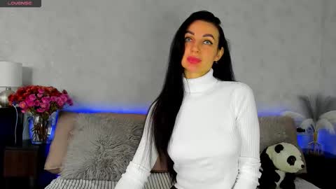 Snapshot of tina_mart chatting on 11.09.25 Tina online show from 11.09.25