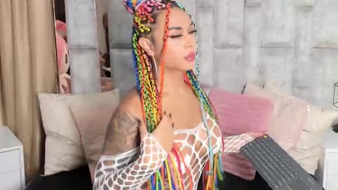 Snapshot of tina_noa chatting on 10.10.25 Tina noa online show from 10.10.25