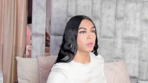 Snapshot of tina_noa chatting on 11.07.25 Tina noa online show from 11.07.25