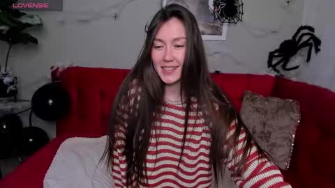 Snapshot of tina_porter chatting on 10.27.25 Tina online show from 10.27.25