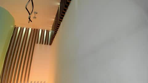 Tina  online show from 12.02.25