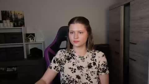 Tina Angel online show from 09.10.25