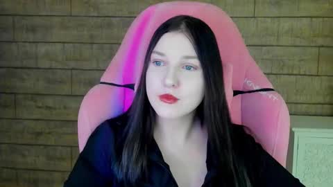 TinaBurton online show from 11.23.25