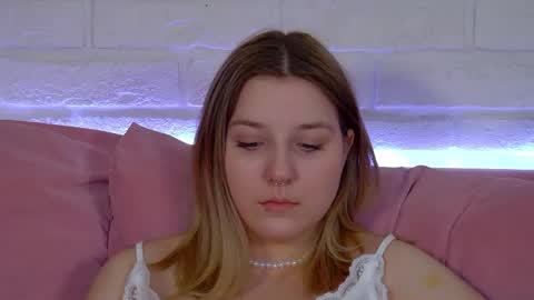 TinaBurton online show from 04.16.26