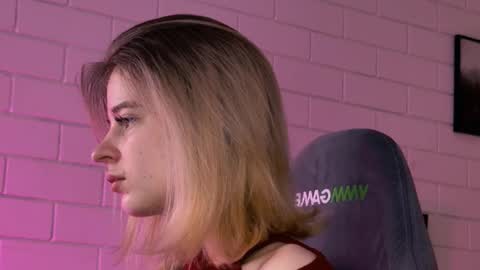 Tina Davil online show from 01.16.26