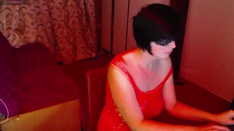 TinaFlower online show from 10.24.25