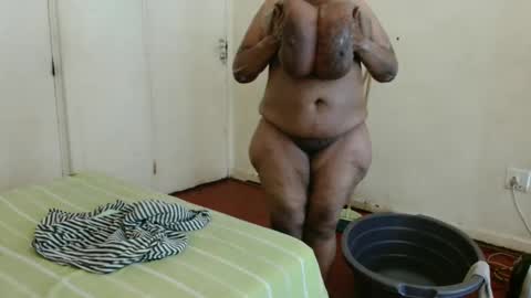 tinagiant online show from 01.16.25