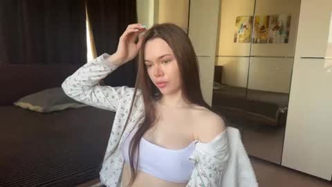 Snapshot of tinascarlet chatting on 05.20.26 Tina online show from 05.20.26