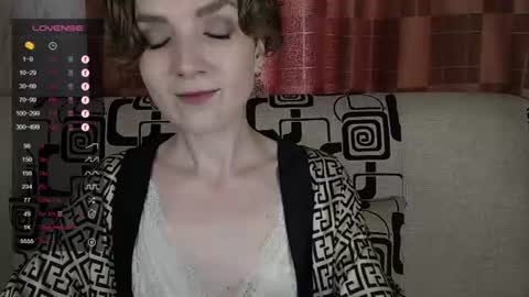 Snapshot of tinawincee chatting on 07.11.26 Tina online show from 07.11.26