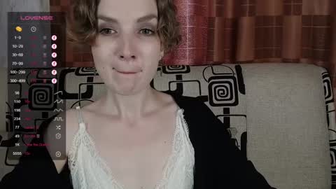 Snapshot of tinawincee chatting on 07.18.26 Tina online show from 07.18.26