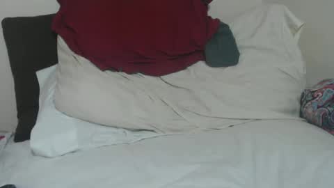 Snapshot of tinaxxxpetitexoxo chatting on 10.04.25 Tina online show from 10.04.25