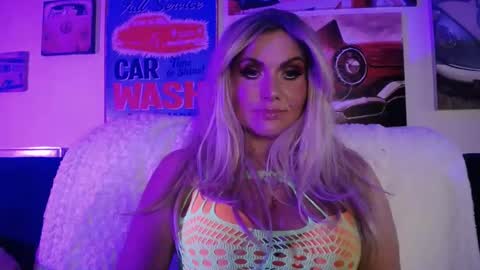 Snapshot of tinkerbell822 chatting on 03.12.25 tinkerbell822 online show from 03.12.25