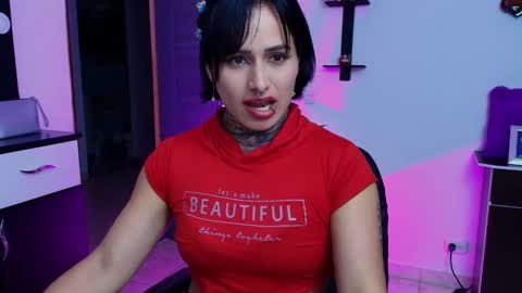I AM BELLA  ----------- follow my  IG  TINNS 69 online show from 01.09.25