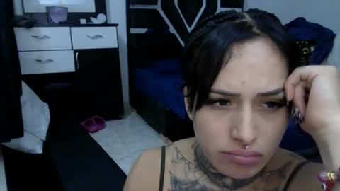 I AM BELLA  ----------- follow my  IG  TINNS 69 online show from 03.01.25