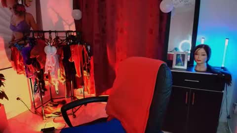 I AM BELLA  ----------- follow my  IG  TINNS 69 online show from 12.03.25