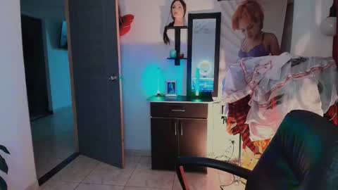 I AM BELLA  ----------- follow my  IG  TINNS 69 online show from 02.28.26