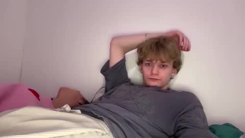 TinnyDoll online show from 02.04.26