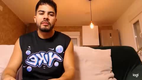 Snapshot of tinoclandestino chatting on 03.14.26 tinoclandestino online show from 03.14.26