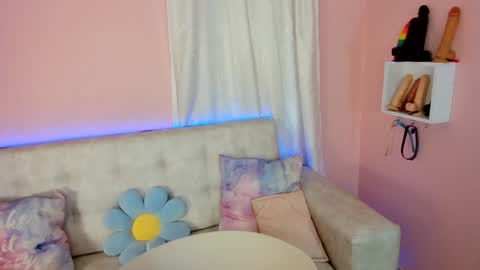 tiny_cora online show from 12.18.24