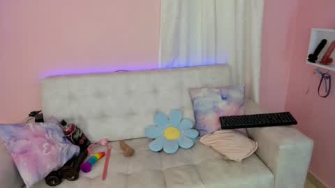 tiny_cora online show from 12.31.24
