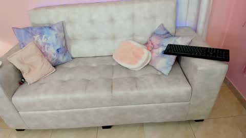 tiny_cora online show from 02.02.25