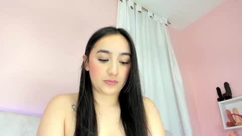 tiny_cora online show from 03.09.25