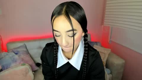 tiny_cora online show from 04.13.26