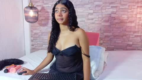 tiny_sophy online show from 09.10.25