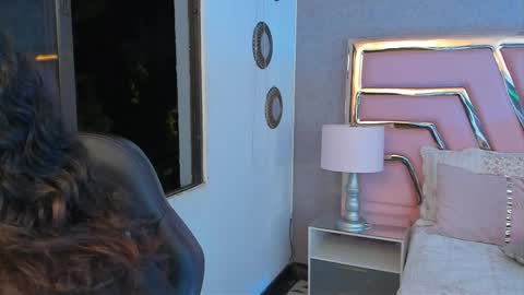 Thomm  Independent Model online show from 02.04.26