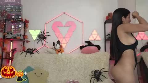 tiny_vixen_ online show from 10.15.25