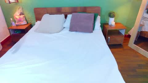 tiny_whore18 online show from 04.06.26