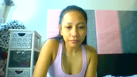 Tinyasian911718 sweetinyasian instagram online show from 12.16.24