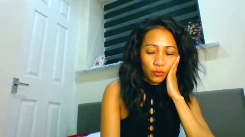 Tinyasian911718 sweetinyasian instagram online show from 12.18.24