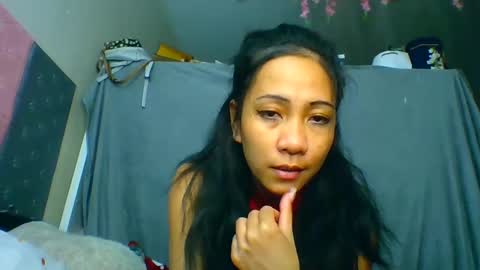 Tinyasian911718 sweetinyasian instagram online show from 12.23.24