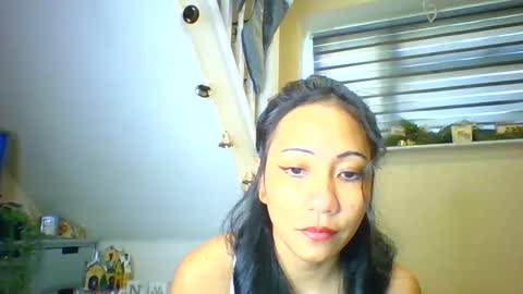 Tinyasian911718 sweetinyasian instagram online show from 12.30.24