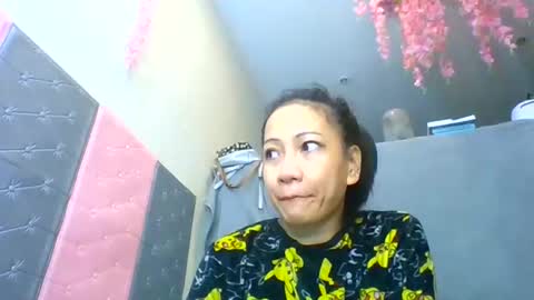 Tinyasian911718 sweetinyasian instagram online show from 01.04.25