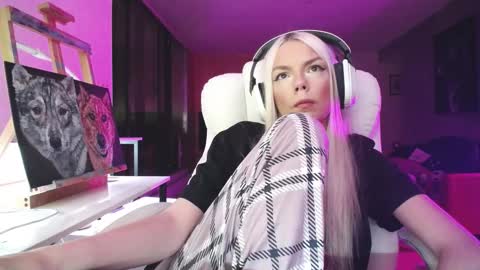 stage Kylie Sinner  brand CLITBAIT online show from 10.21.25