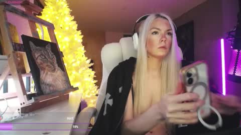 stage Kylie Sinner  brand CLITBAIT online show from 02.21.26